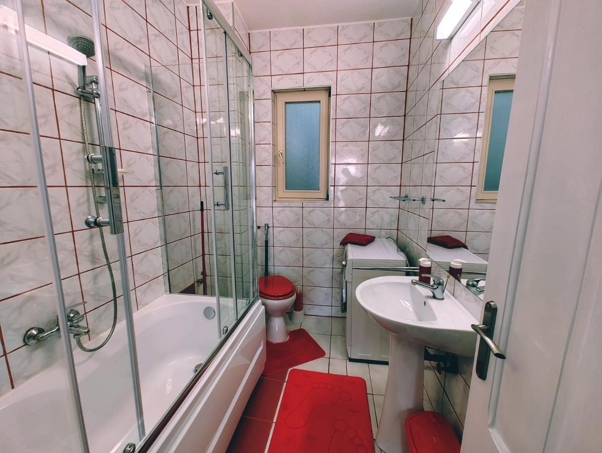 Ten'S Apartment - Spatios Si Linistit Cluj-Napoca Extérieur photo