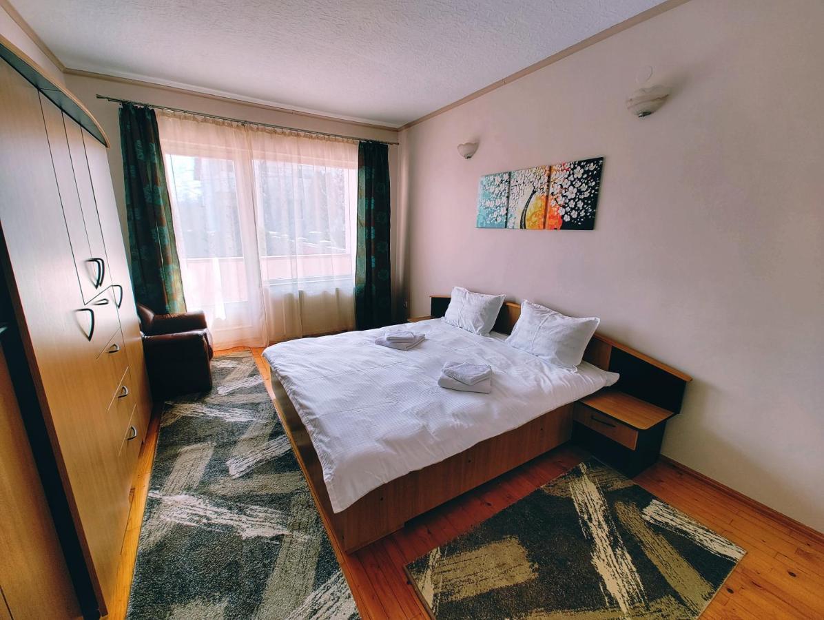 Ten'S Apartment - Spatios Si Linistit Cluj-Napoca Extérieur photo